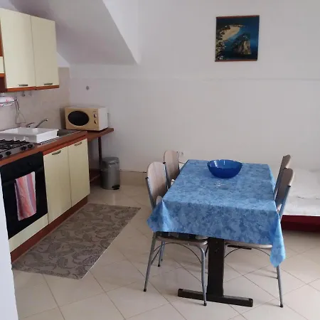 Apartament Colo *